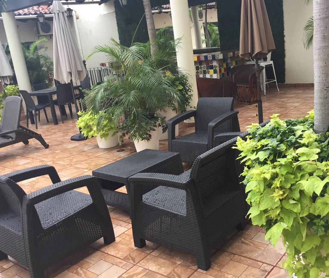 פוארטו ואלארטה Vallarta Sun (Adults Only) מראה חיצוני תמונה